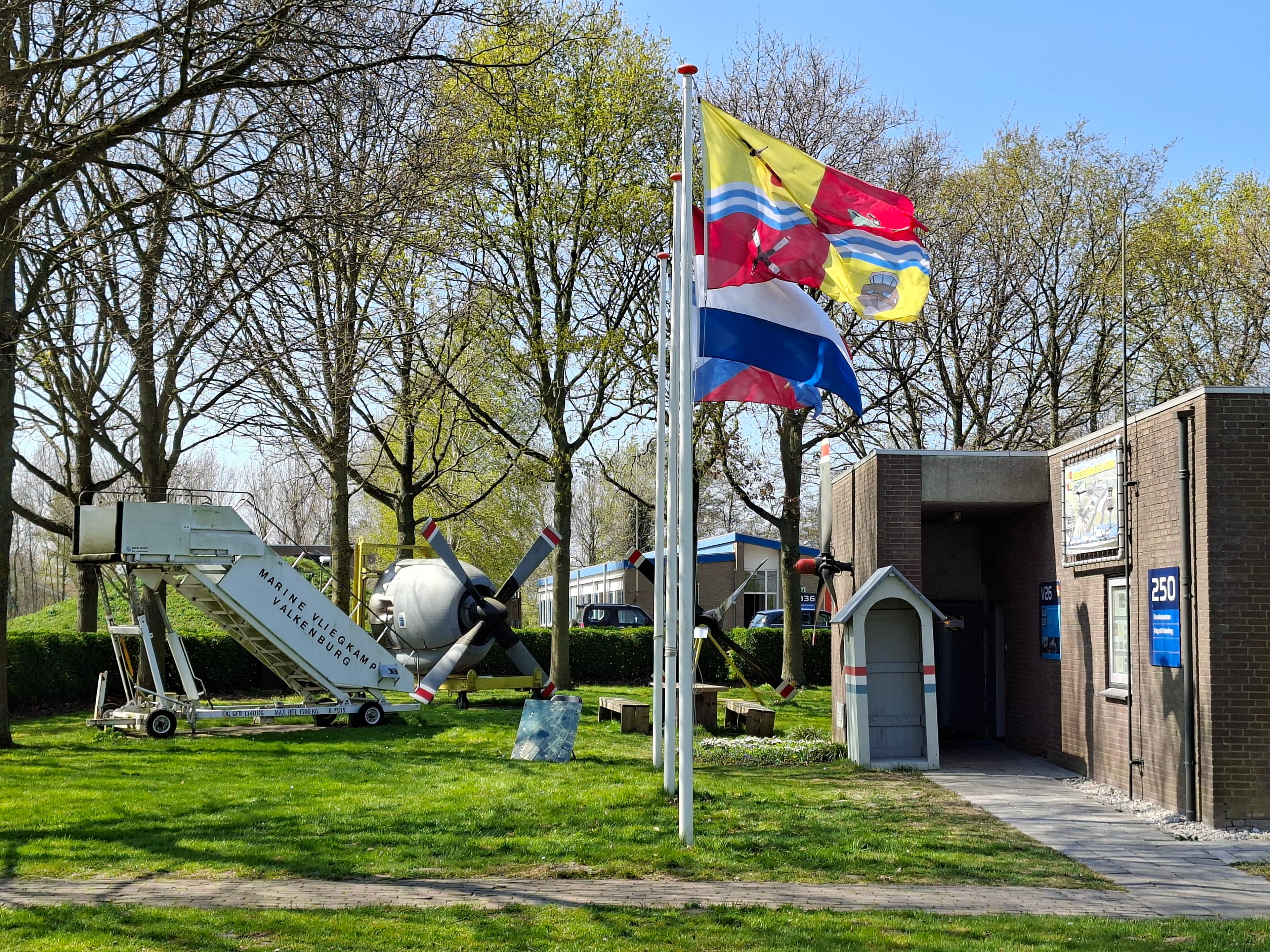 Bezoek voormalig vliegkamp Valkenburg